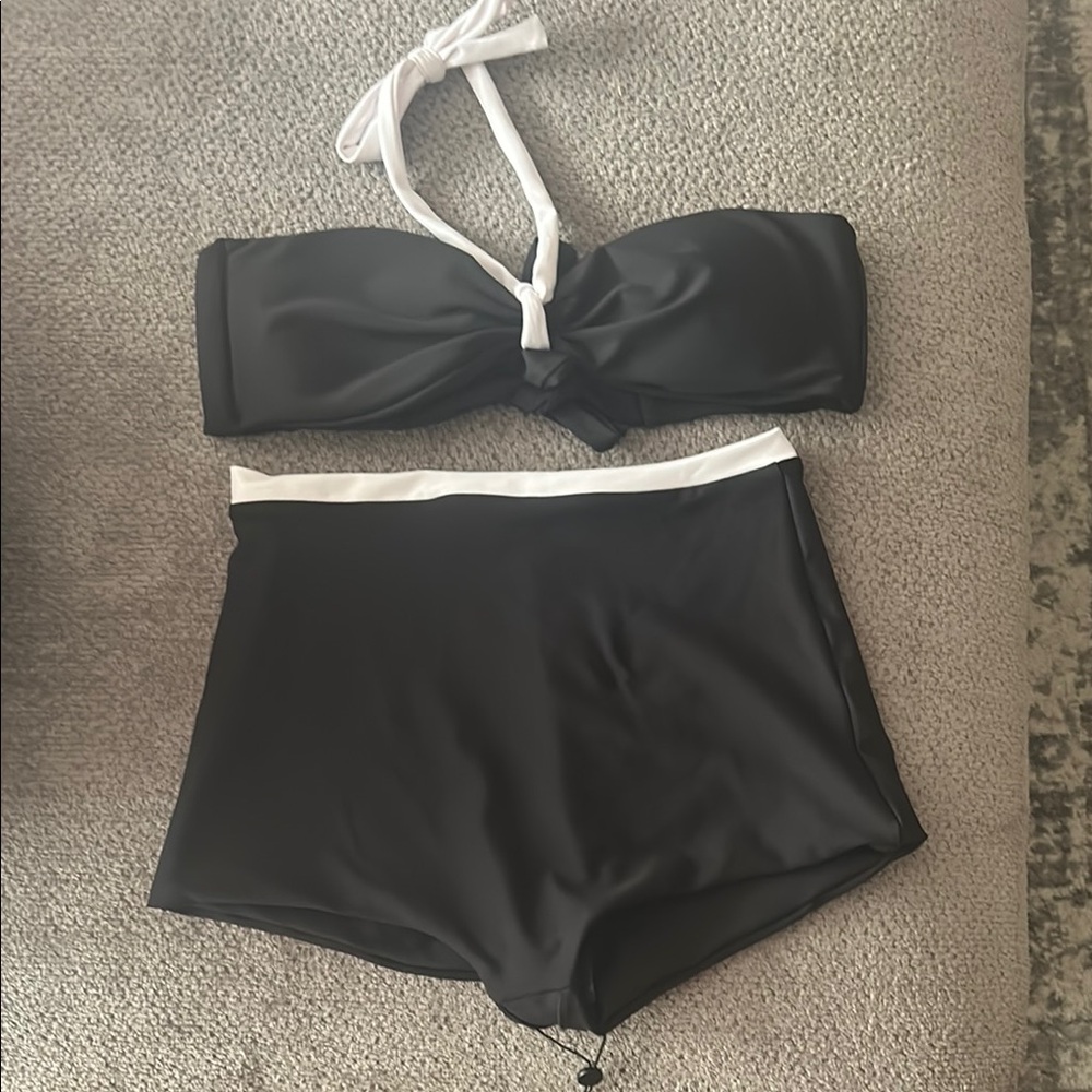 Skatie Black and White Bikini Set